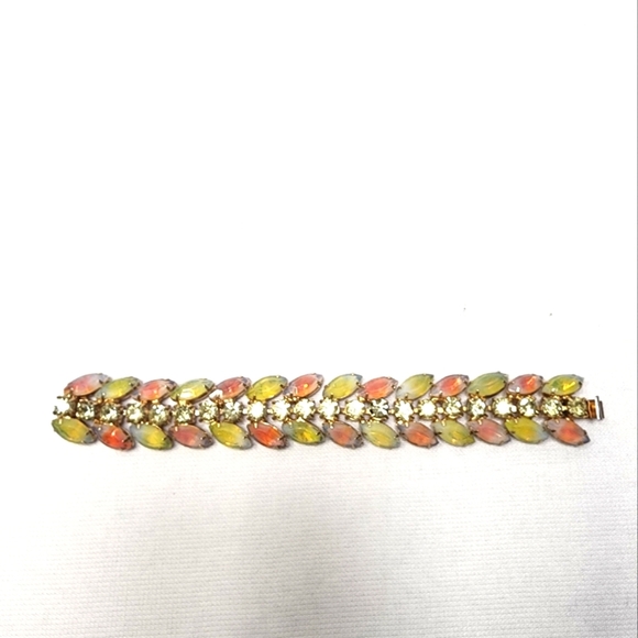 Vintage Kramer Signed Opal Glass Bracelet - Picture 8 of 11